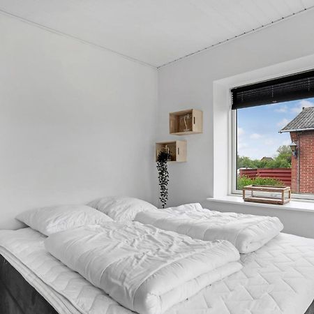 Beautiful Home In Ronne With House A Panoramic View Εξωτερικό φωτογραφία